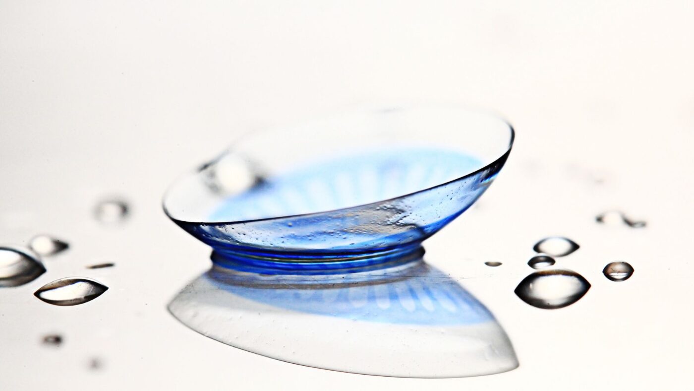 Daily Disposal Contact Lens Benefits: 4 Top Reasons You Should Choose It 2 buy contact lens online