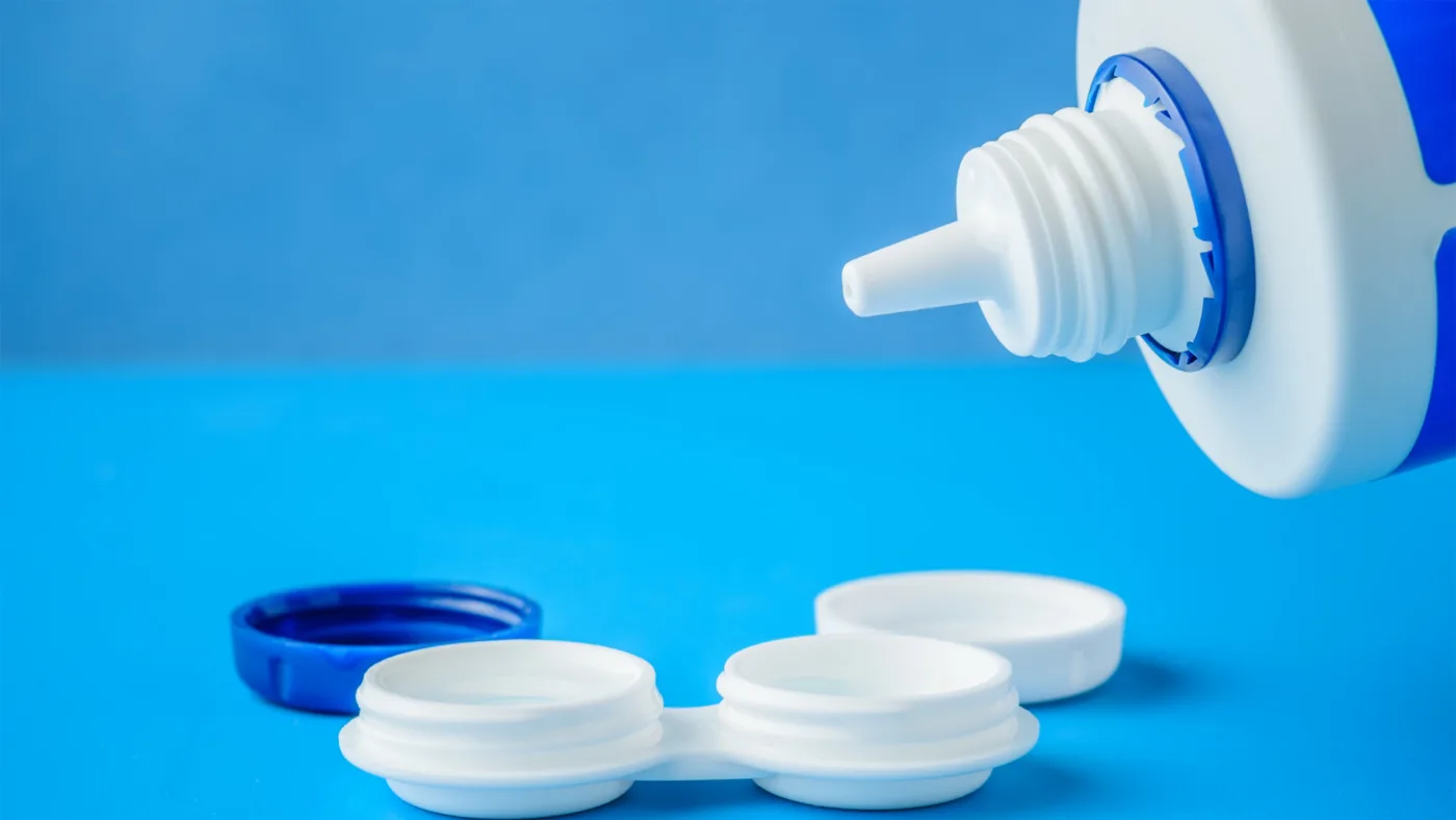 Contact Lens Solution Type : 4 Significant Types To Determine The One For You 3 contact lens solutions, type, care