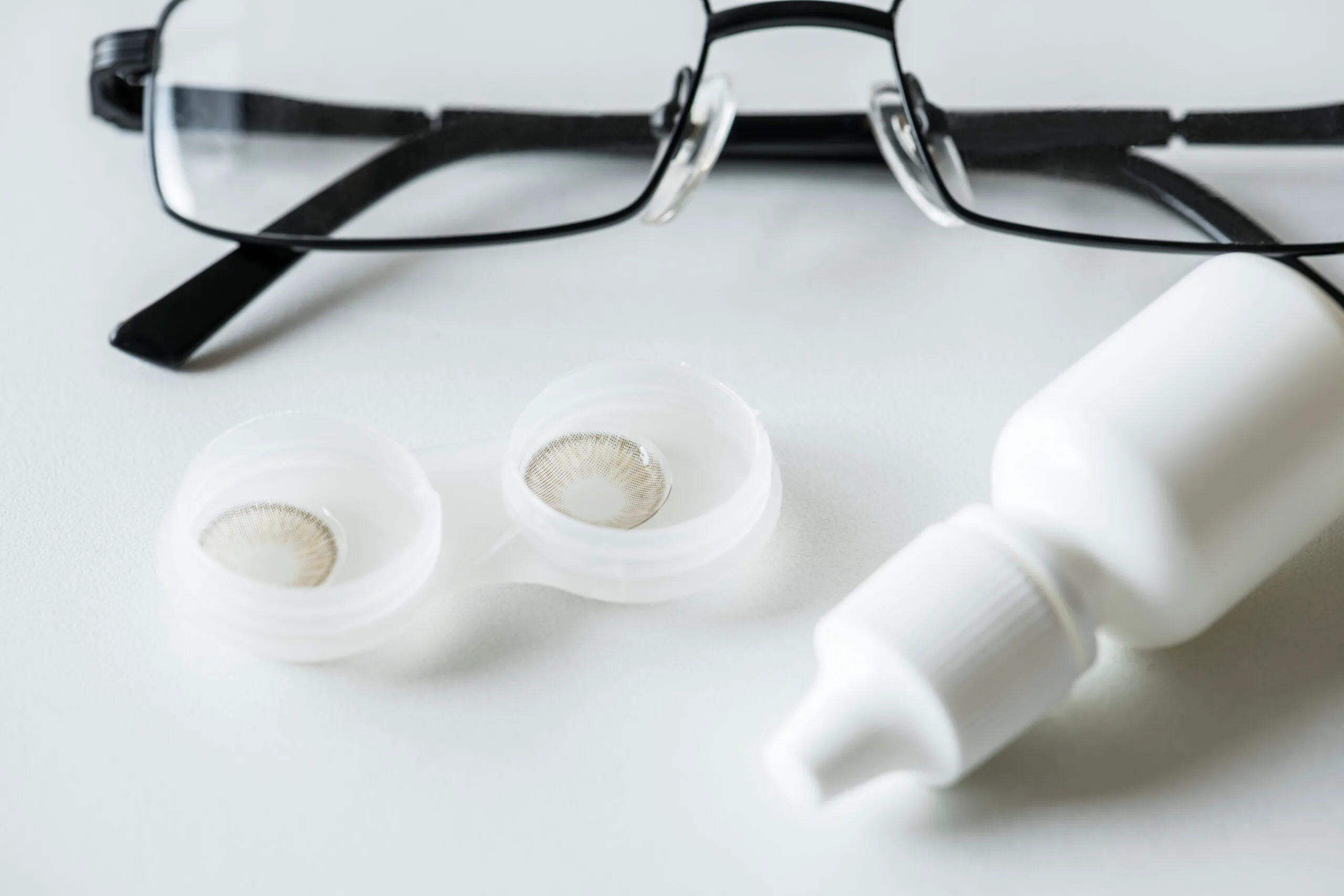 Bifocal Lenses: 4 Great Reasons To Ditch Your Glasses 11 bifocal lenses, glasses, vision, sight