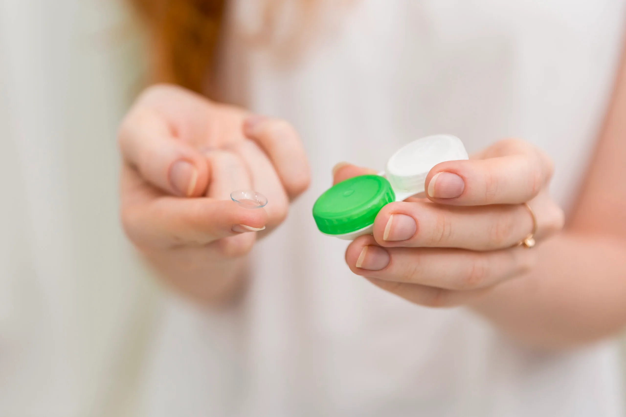 Bifocal Lenses: 4 Great Reasons To Ditch Your Glasses 10 bifocal lenses, glasses, vision, sight