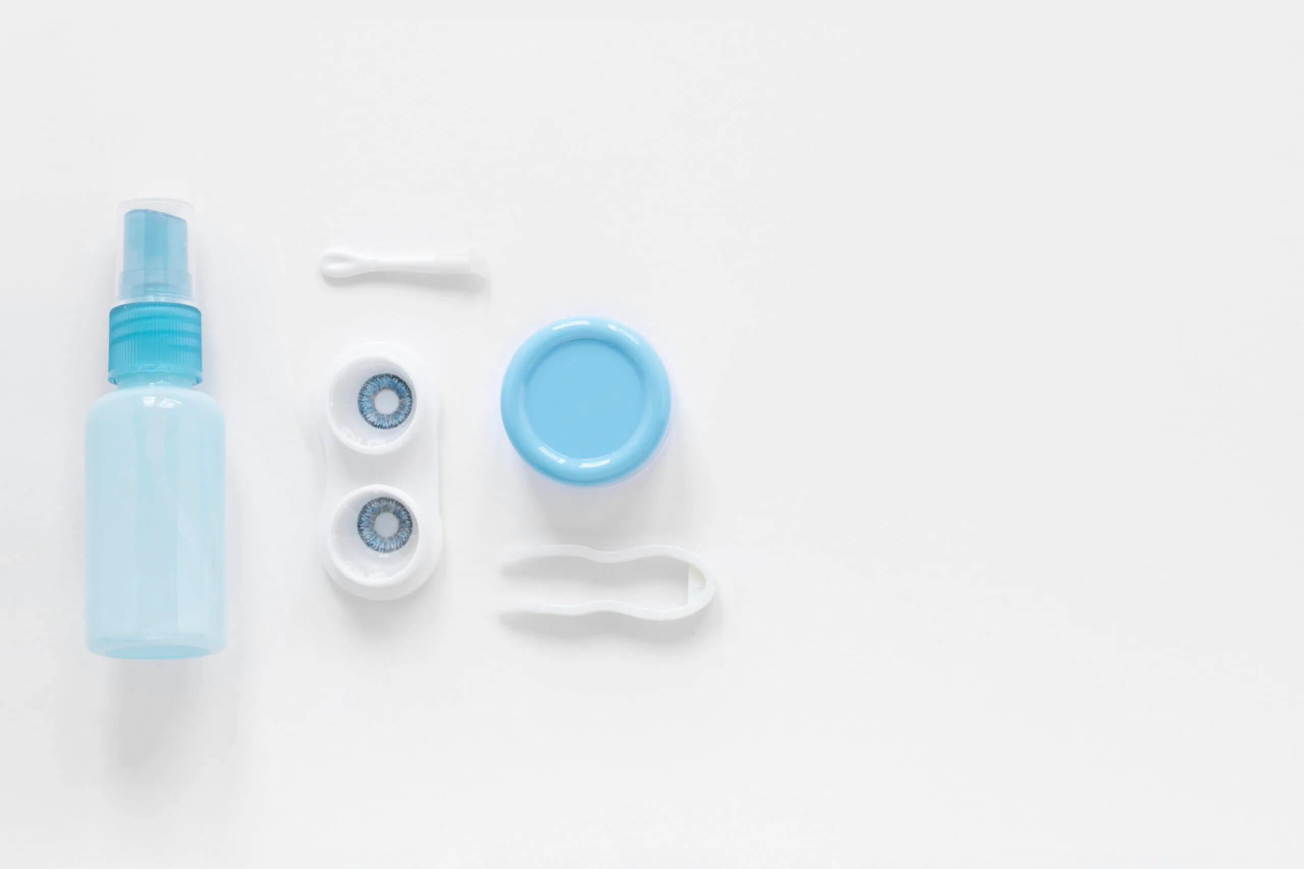 Contact Lens Overwear: Risks and Prevention For Healthy Eyes 9 contact lens overwear, proper care and contact lens handling, contact lens important tips