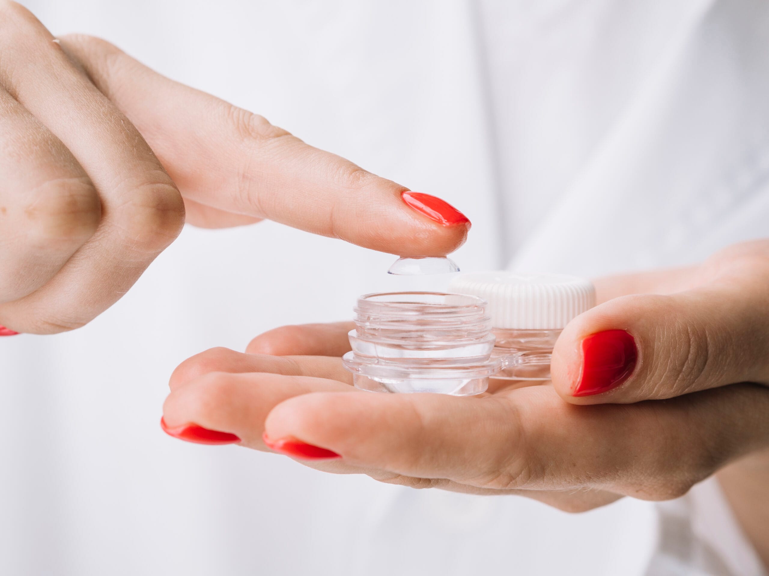 Protect Your Vision: Essential Tips for Buying Contact Lenses 8 Protect Your Vision, choosing correct lenses, buying proper contact lenses